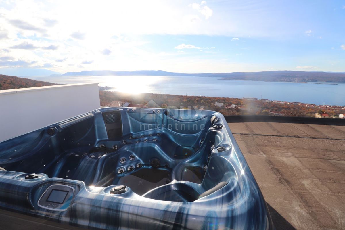 CRIKVENICA - Impressionante villa moderna con piscina!