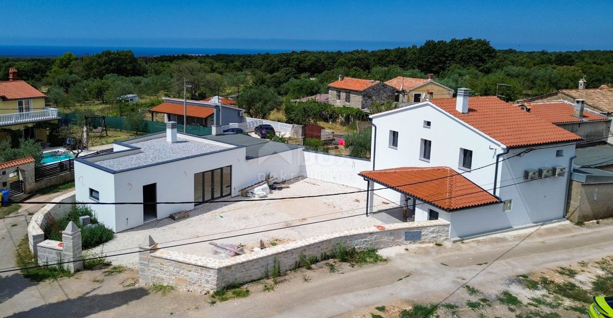 ISTRIA, BALE (dintorni) - Due edifici residenziali ristrutturati in ottima posizione, occasione!