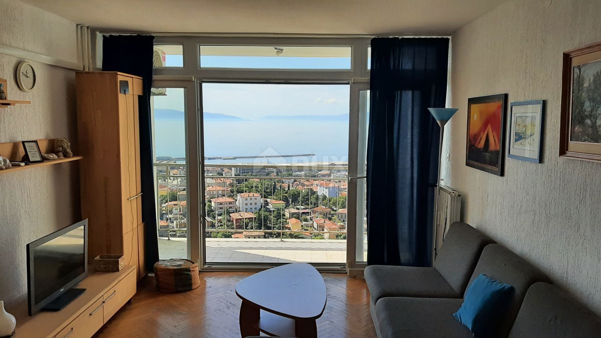 RIJEKA, RASTOČINE - 3 camere da letto + bagno con balcone e vista mare 