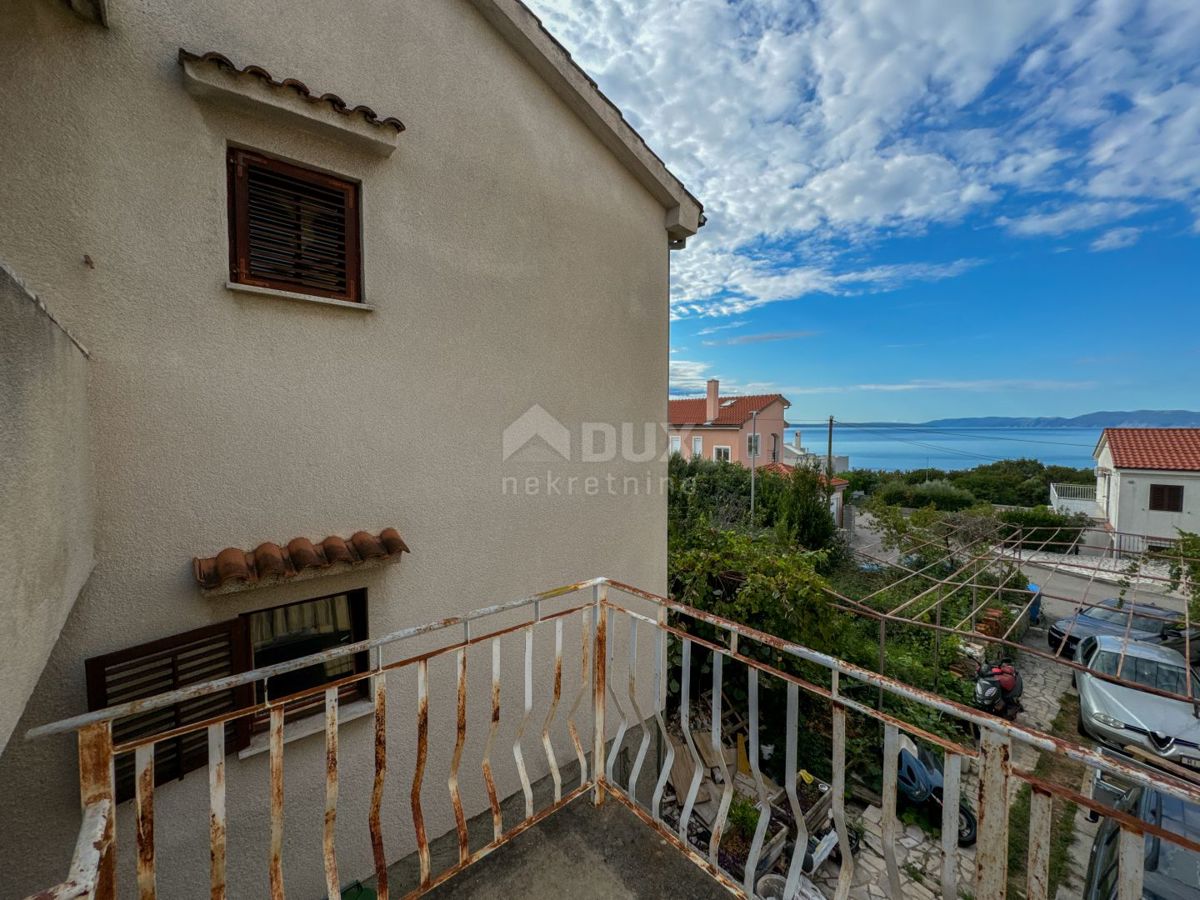 KOSTRENA, RIJEKA - casa indipendente con giardino e vista mare, strada tranquilla, 400 metri dal mare