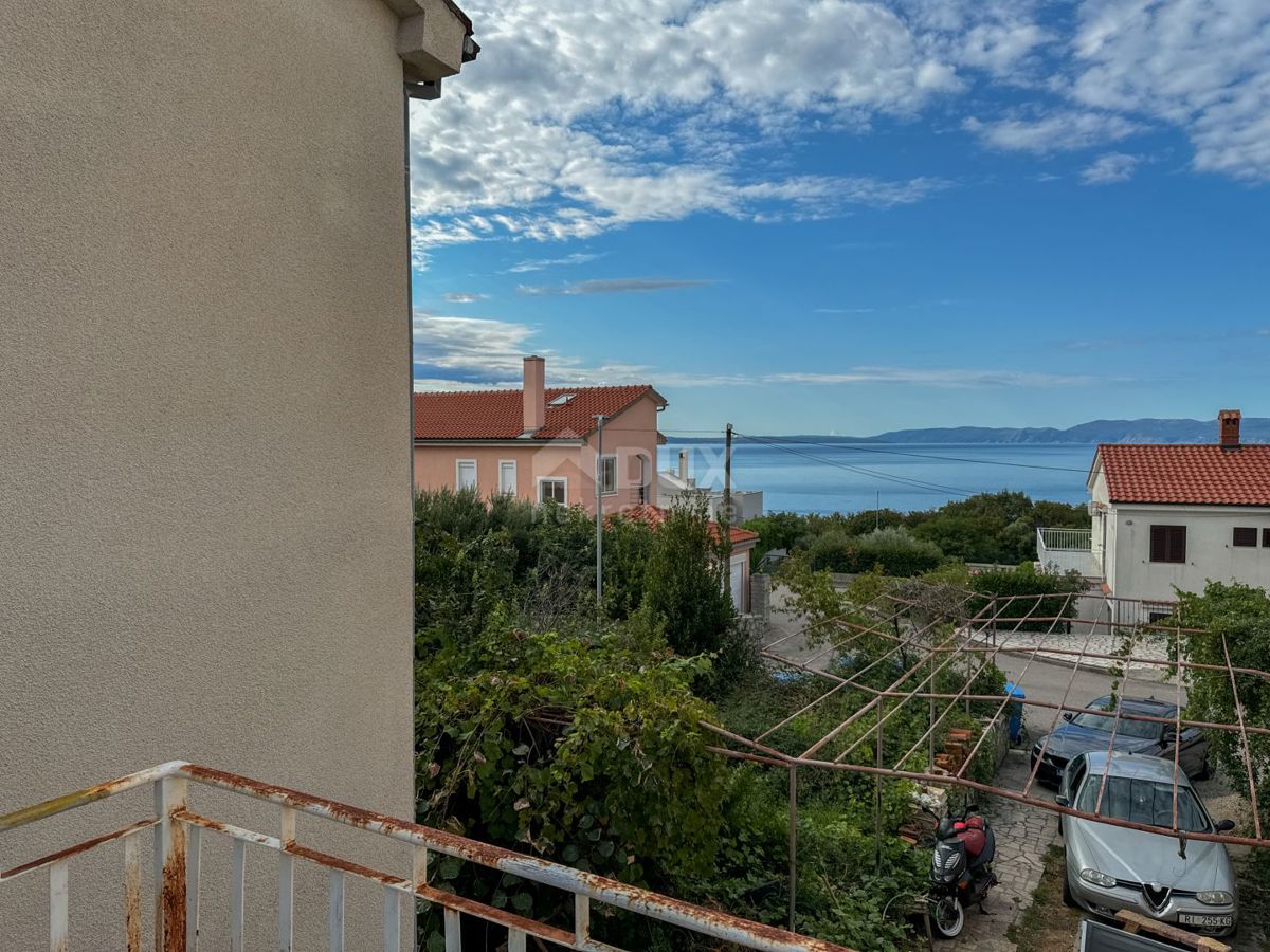 KOSTRENA, RIJEKA - casa indipendente con giardino e vista mare, strada tranquilla, 400 metri dal mare