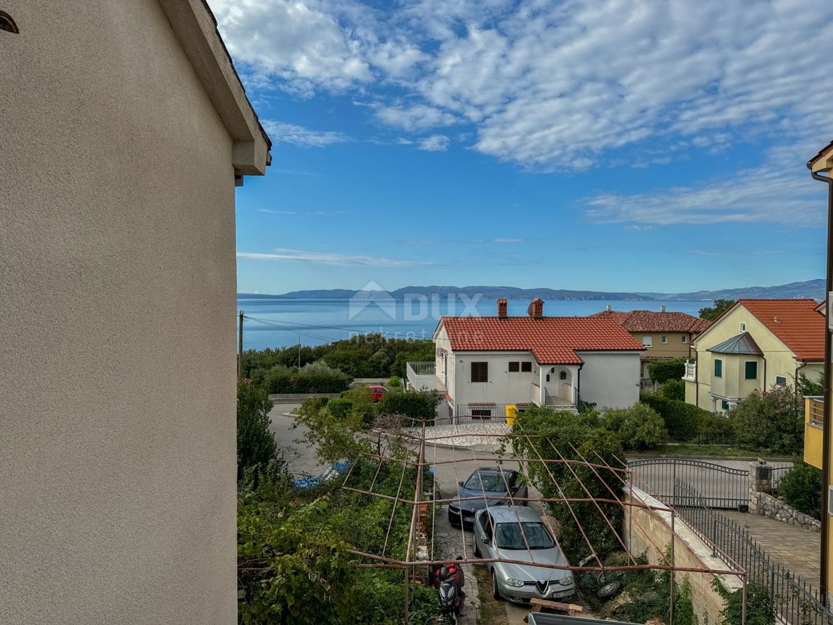 KOSTRENA, RIJEKA - casa indipendente con giardino e vista mare, strada tranquilla, 400 metri dal mare