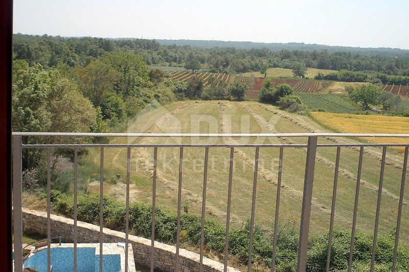 ISTRIA, JURŠIĆI - Villa in pietra con vista sulla natura 