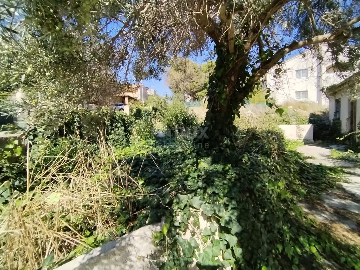 ISTRIA, LIŽNJAN- Casa con permesso di costruzione da ristrutturare. Vista sul mare e sul Quarnero!