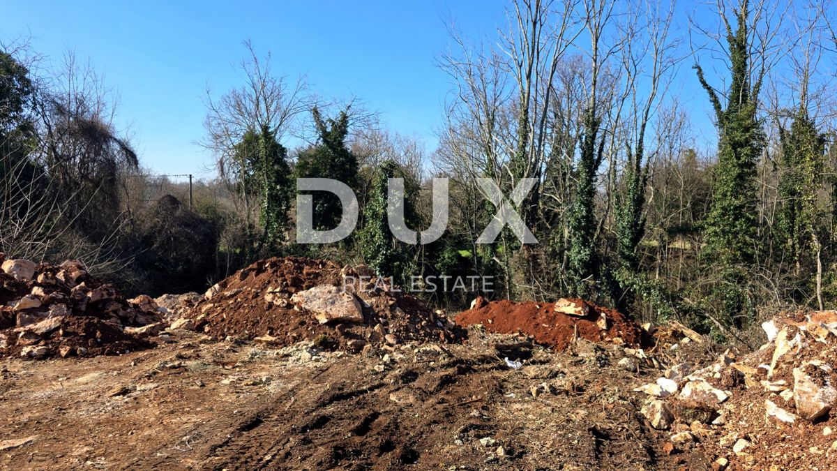 Terreno Labin, 911m2