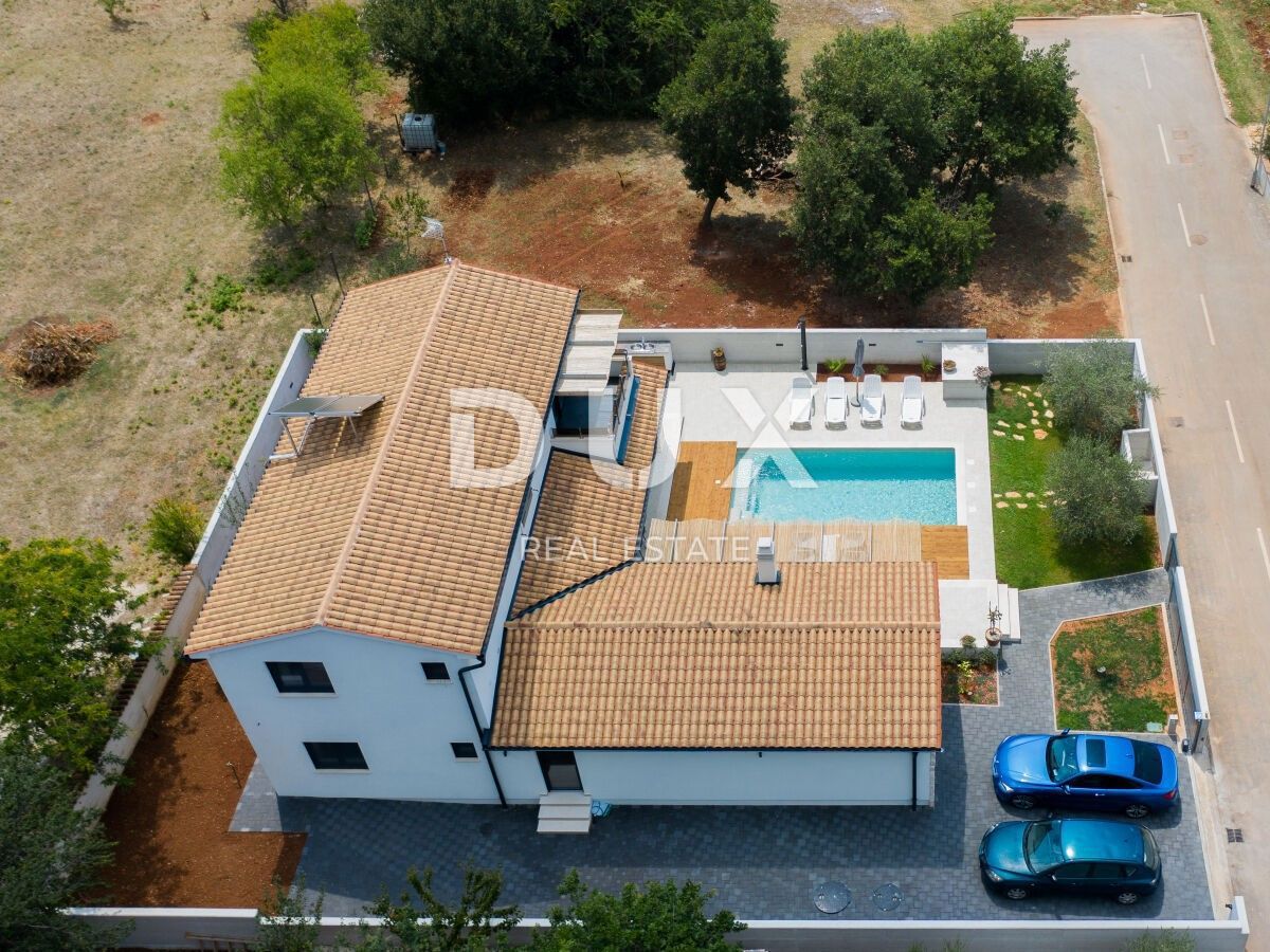 ISTRIA, ŠIŠAN - Casa soleggiata con piscina