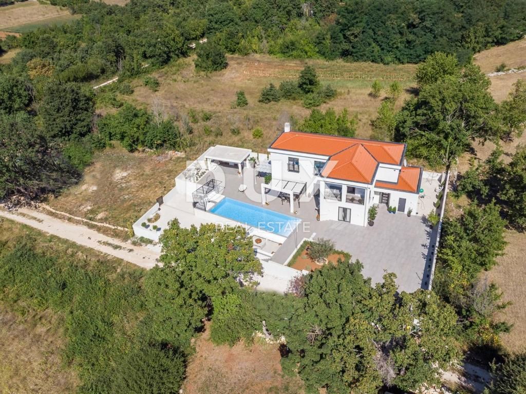 ISTRIA, KANFANAR - Casa di lusso in una posizione tranquilla