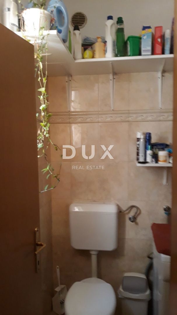 ISTRIA, ROVIGNO - Appartamento su due piani 78 m2 con due garage!