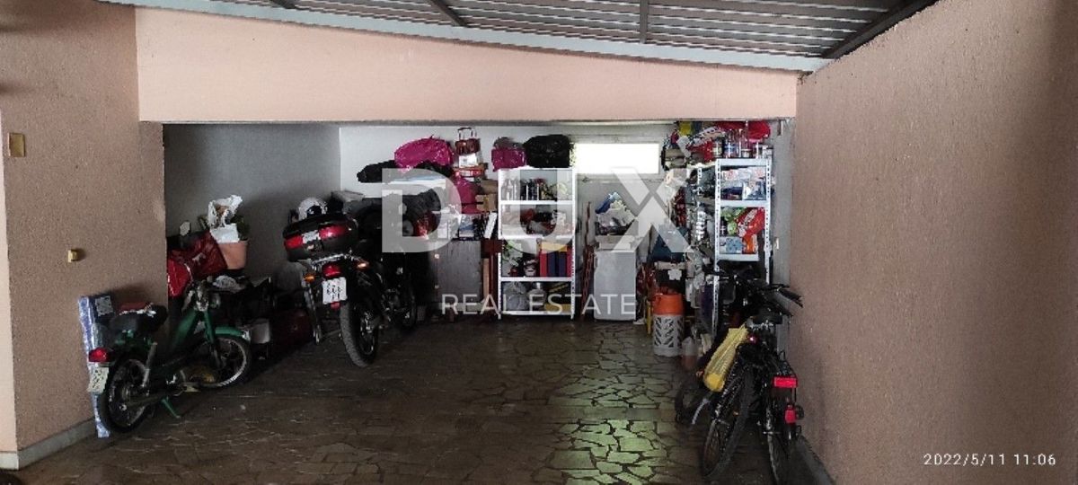 ISTRIA, ROVIGNO - Appartamento su due piani 78 m2 con due garage!