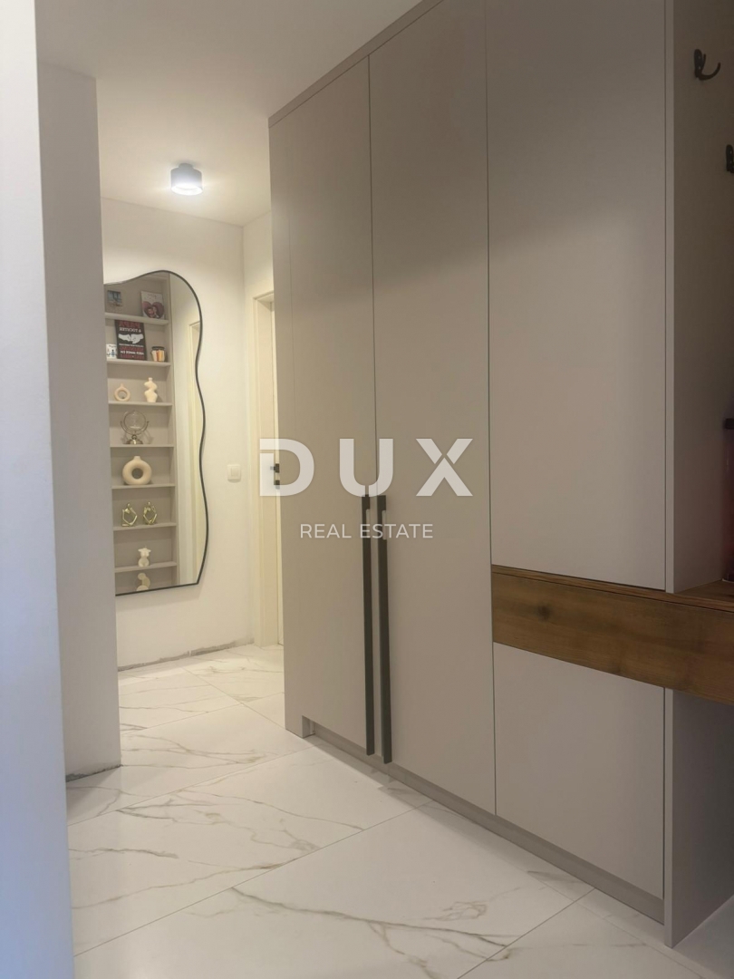 ZADAR, SVETI FILIP I JAKOV - Nuovo edificio completamente arredato con 220 m2 di giardino e vista mare!