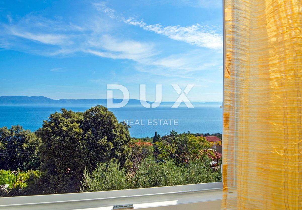 ISTRIA, RABAC - Palazzina con vista mare
