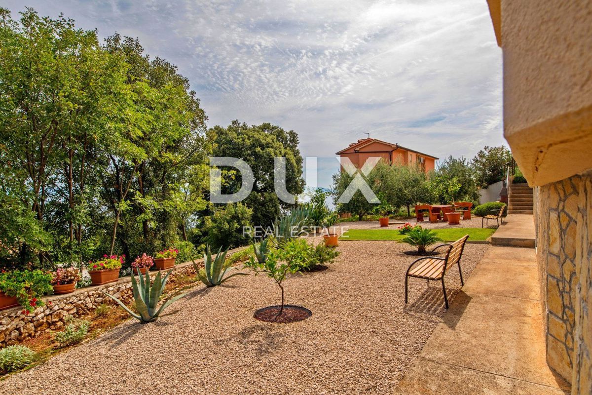 ISTRIA, RABAC - Palazzina con vista mare