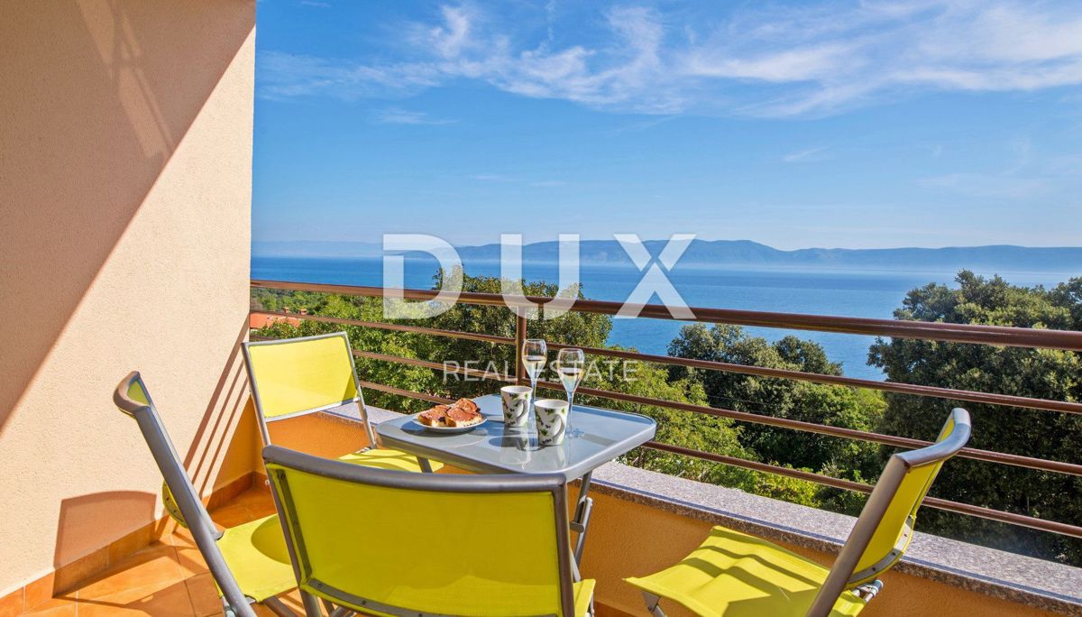ISTRIA, RABAC - Palazzina con vista mare