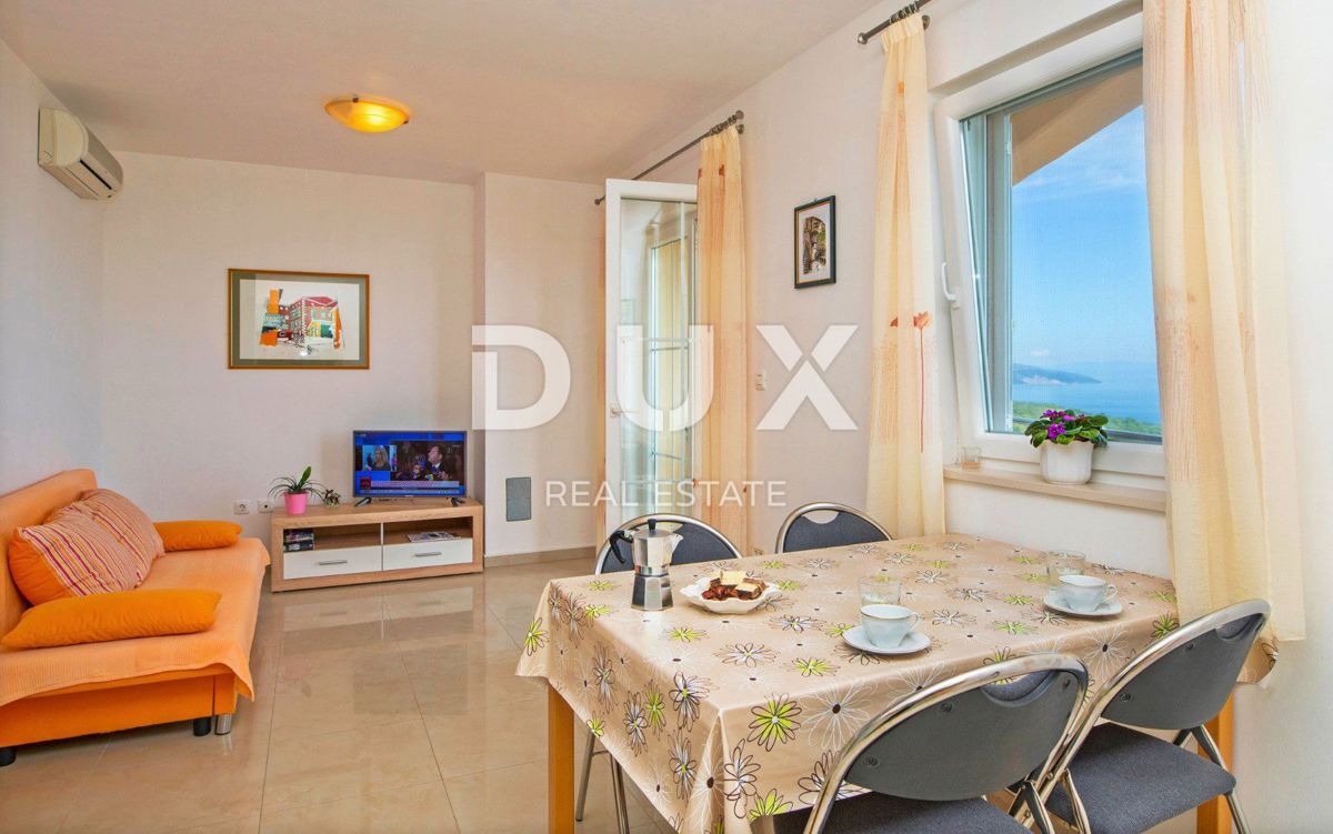 ISTRIA, RABAC - Palazzina con vista mare