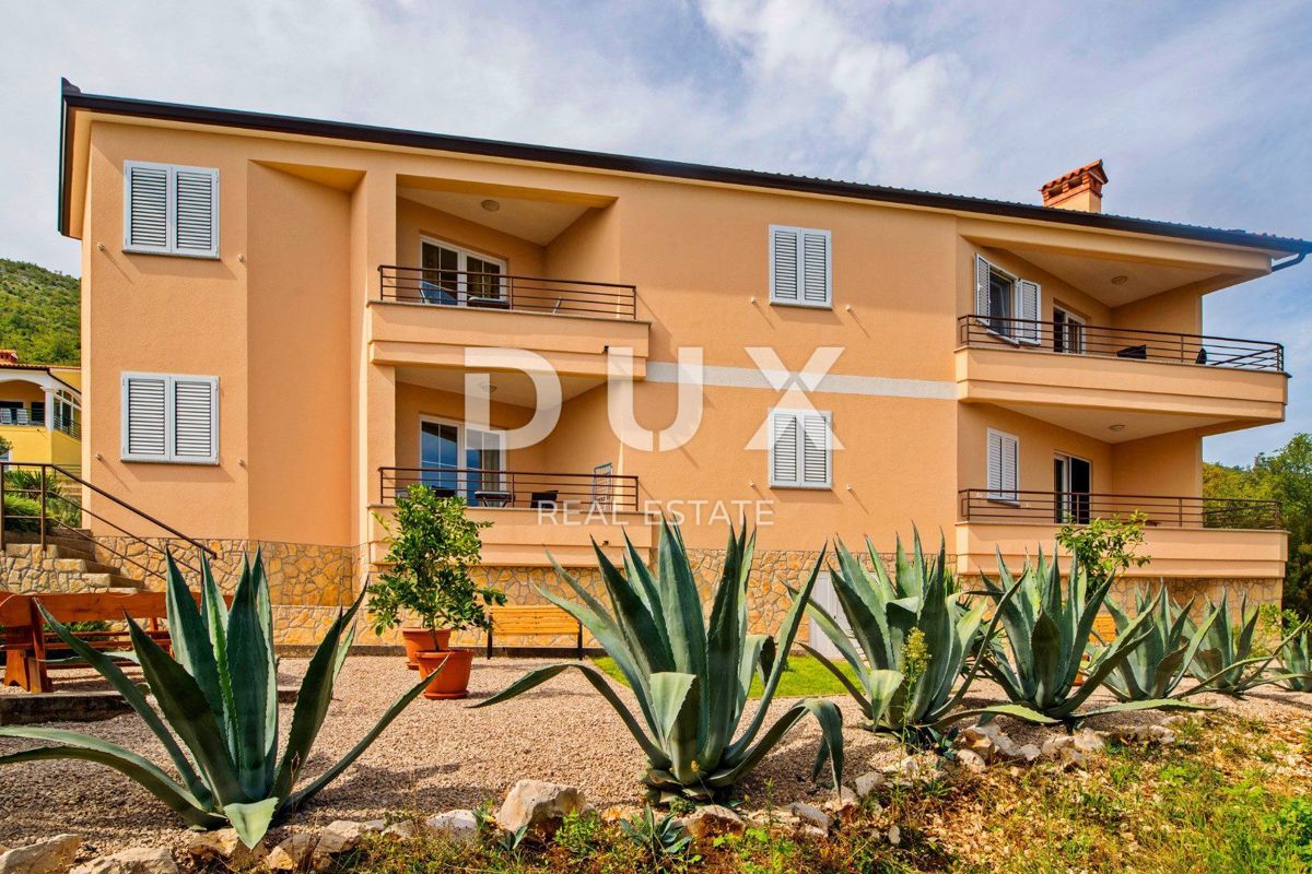 ISTRIA, RABAC - Palazzina con vista mare