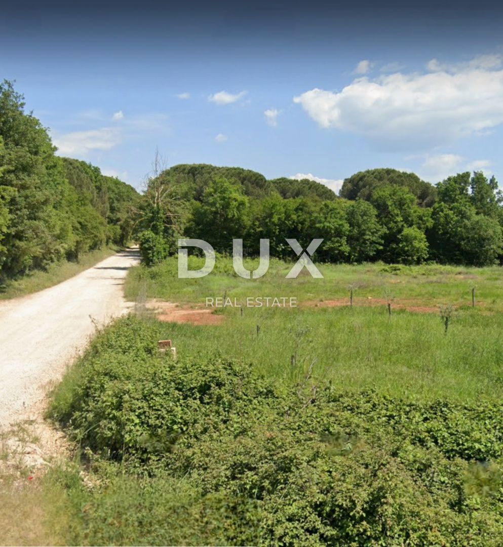 PARENZO - terreno edificabile 1000m2 CON PERMESSO DI COSTRUZIONE!!!, 500m dal mare