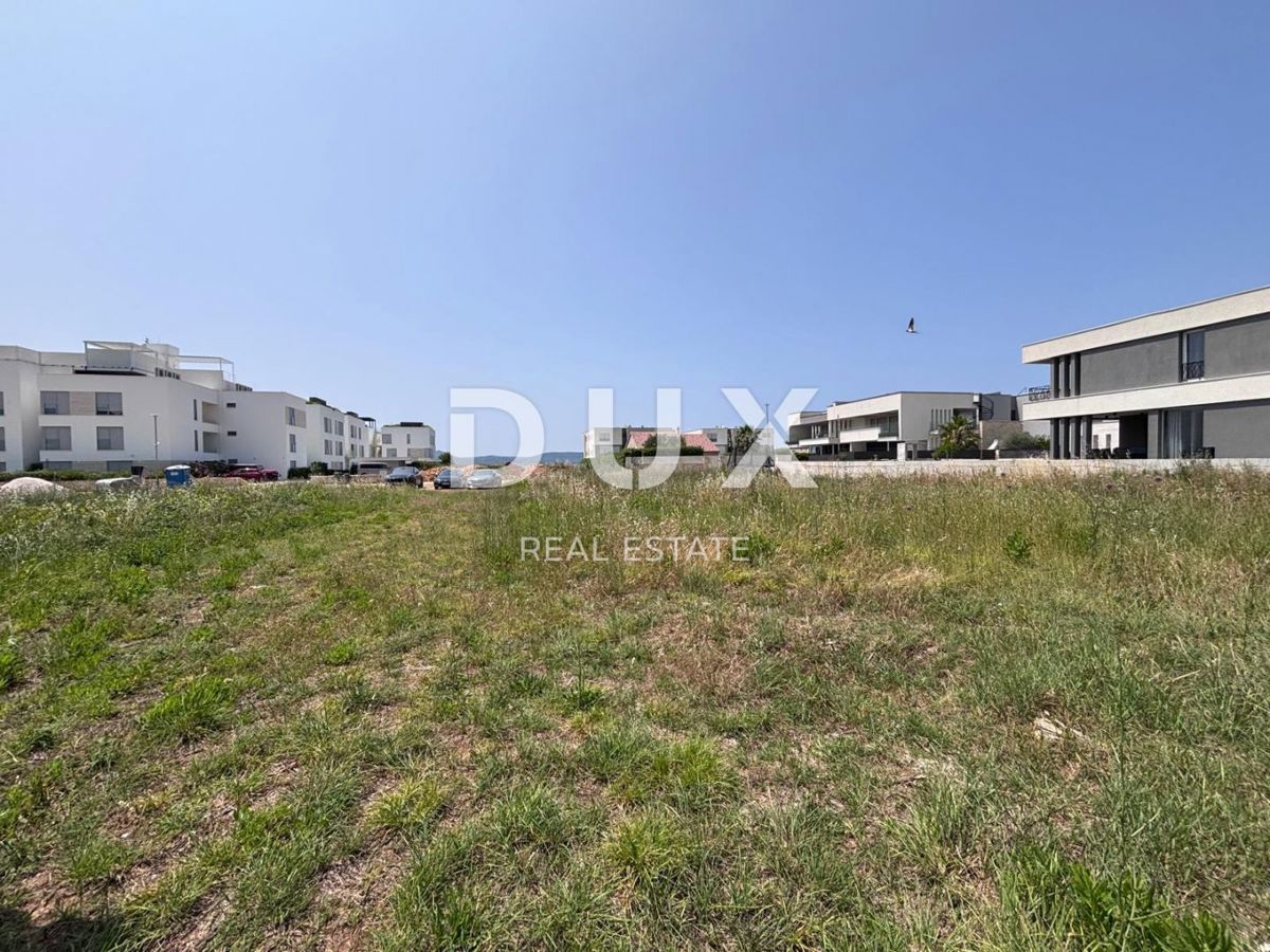 ZARA, SUKOŠAN - Posizione lussuosa per costruire appartamenti o ville a Sukošan, seconda fila al mare!