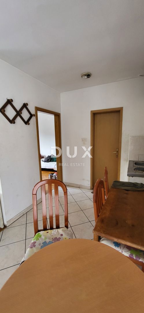 ČAVLE - Casa con 6 appartamenti e 2 locali commerciali