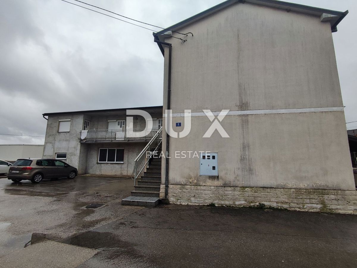 ČAVLE - Casa con 6 appartamenti e 2 locali commerciali