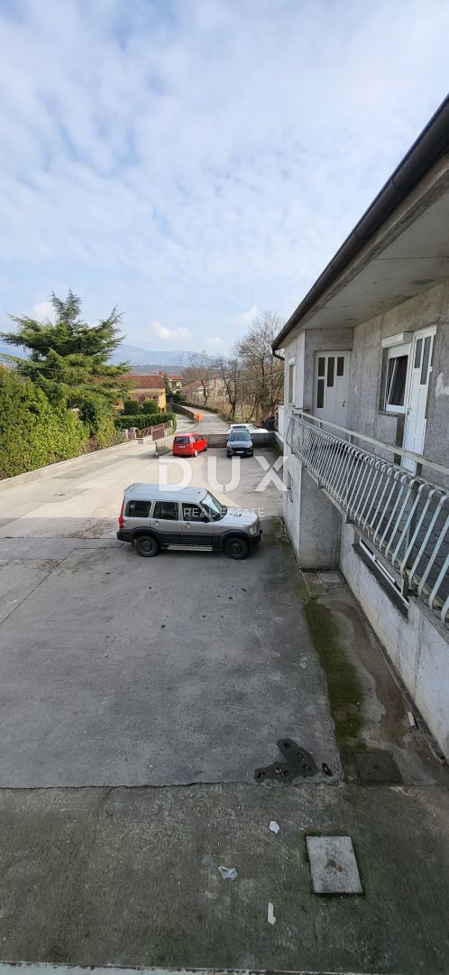 ČAVLE - Casa con 6 appartamenti e 2 locali commerciali