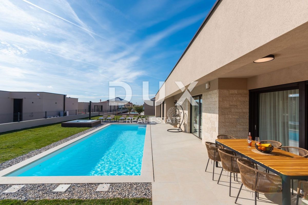 ISTRIA, PARENZO - Casa di lusso con piscina