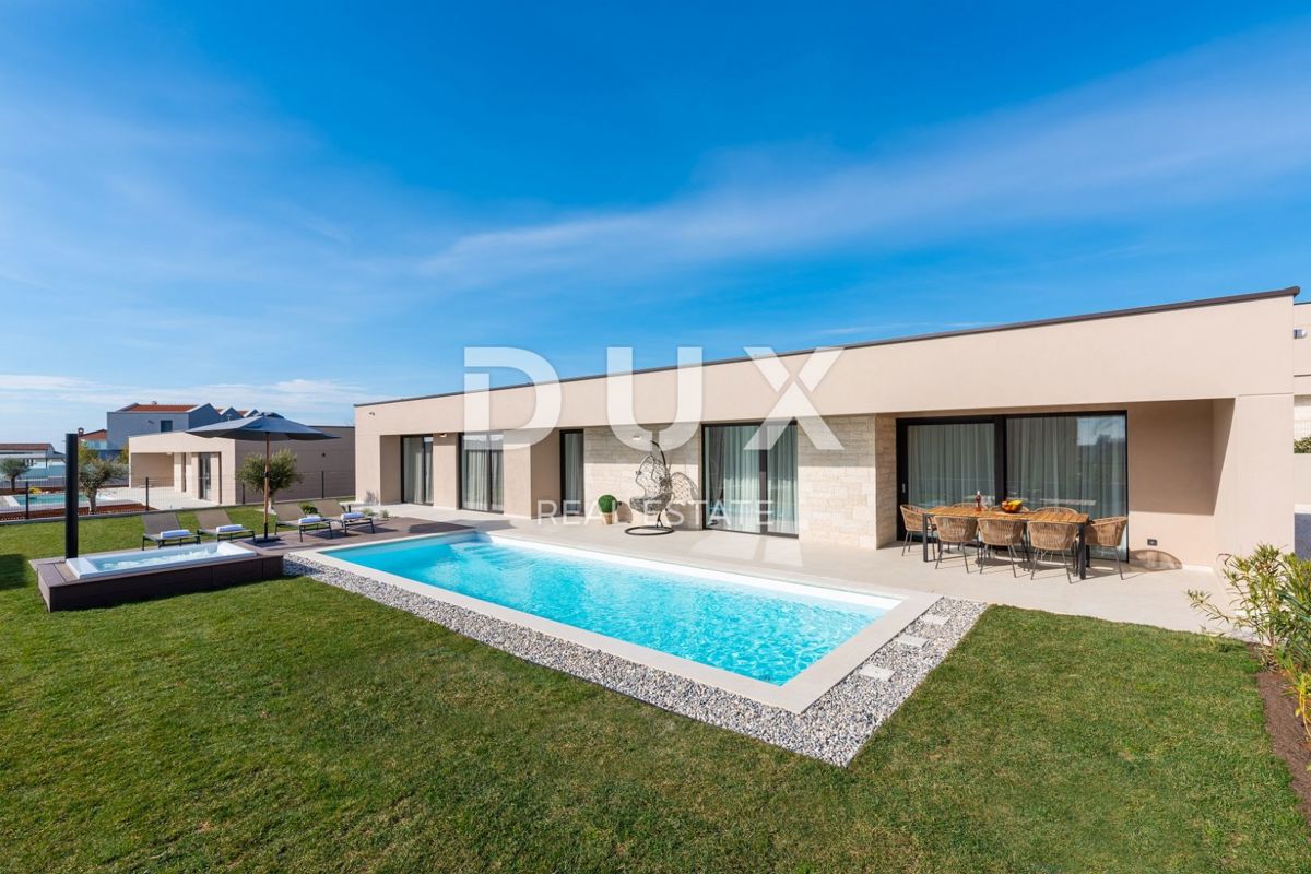 ISTRIA, PARENZO - Casa di lusso con piscina