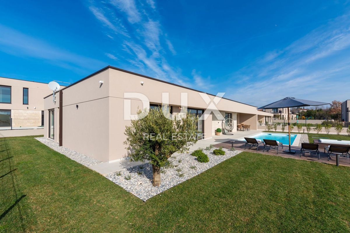ISTRIA, PARENZO - Casa di lusso con piscina