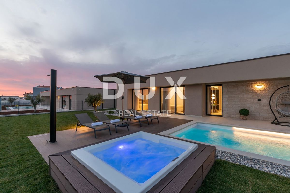 ISTRIA, PARENZO - Casa di lusso con piscina