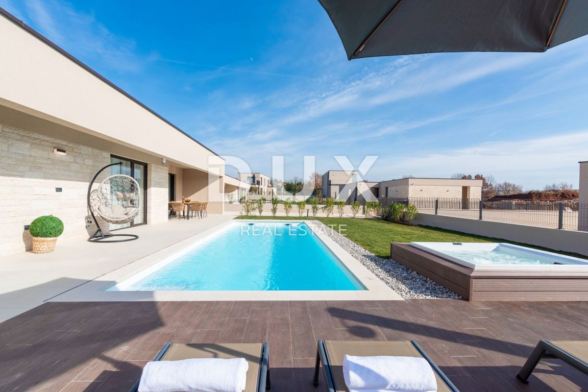 ISTRIA, PARENZO - Casa di lusso con piscina