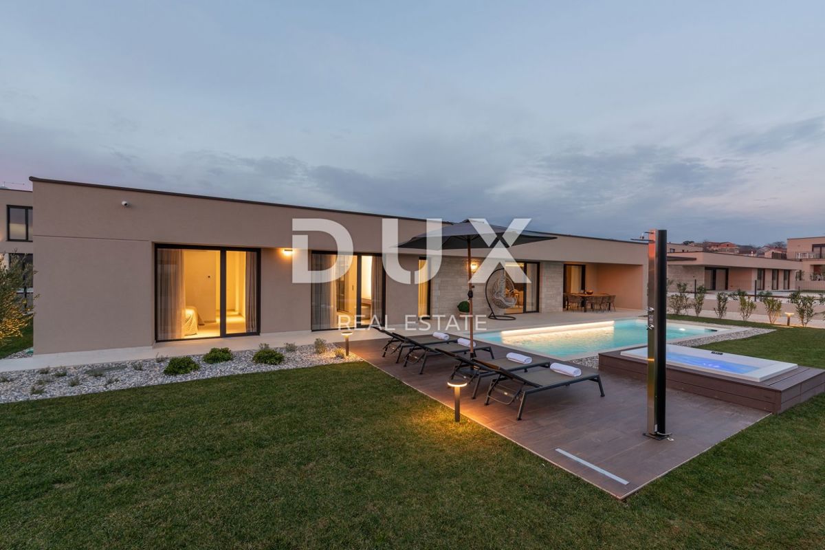 ISTRIA, PARENZO - Casa di lusso con piscina