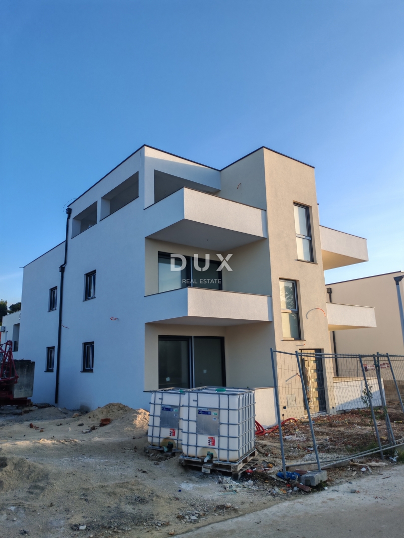 ZADAR, VIR - Elegante appartamento al piano terra con giardino! Nuova costruzione! S1