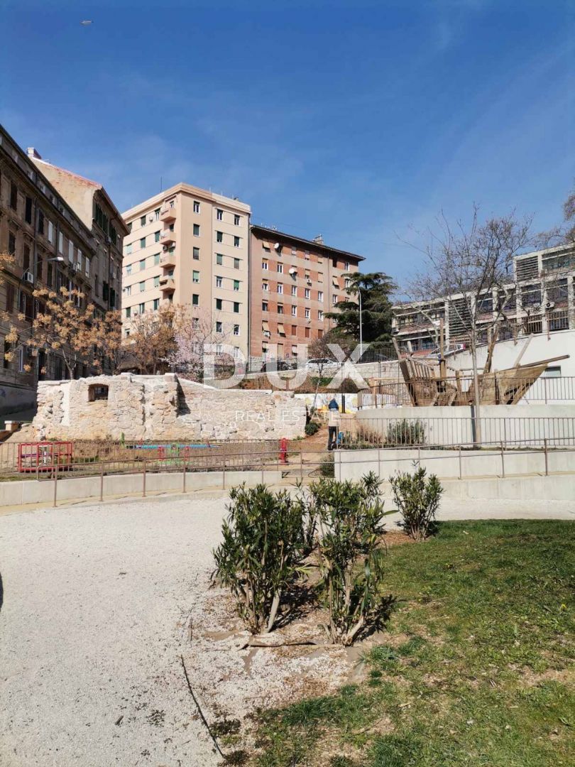 RIJEKA, BELVEDER - 2 camere da letto + soggiorno, 66 m2, posizione eccellente con vista mare!