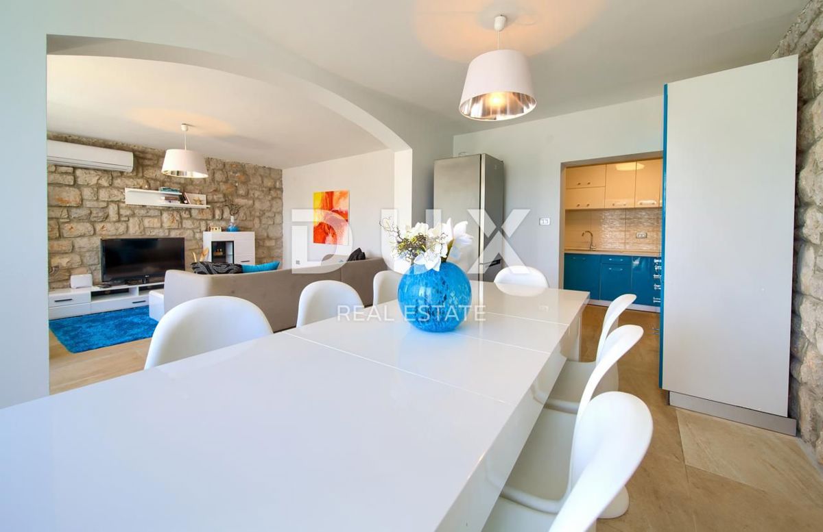Casa Novi Vinodolski, 250m2