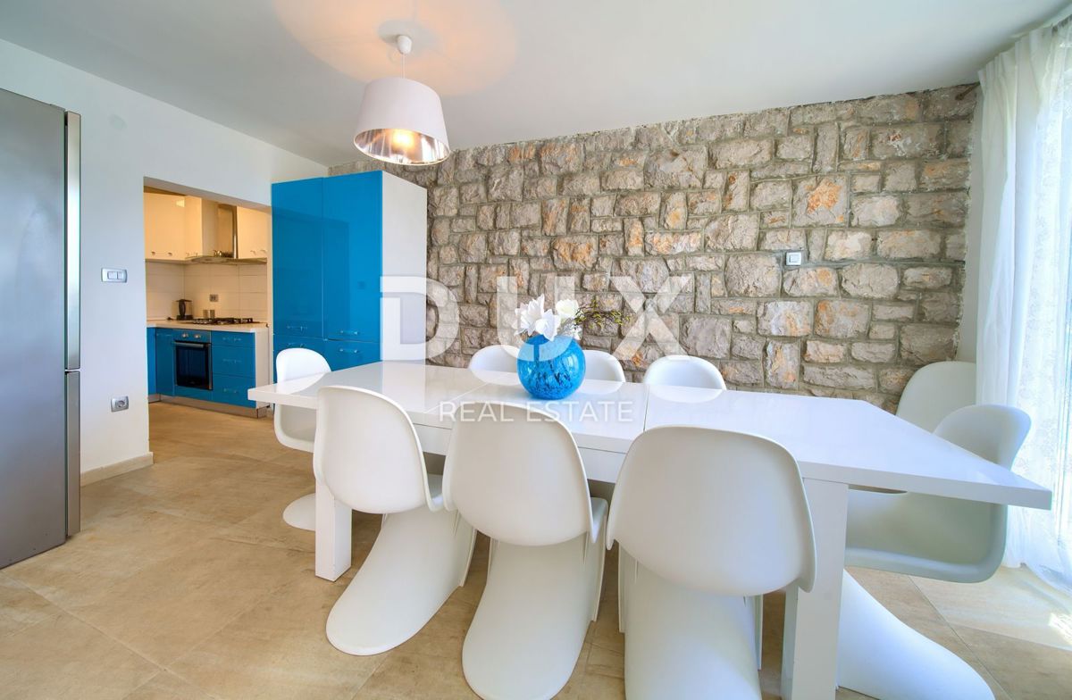 Casa Novi Vinodolski, 250m2