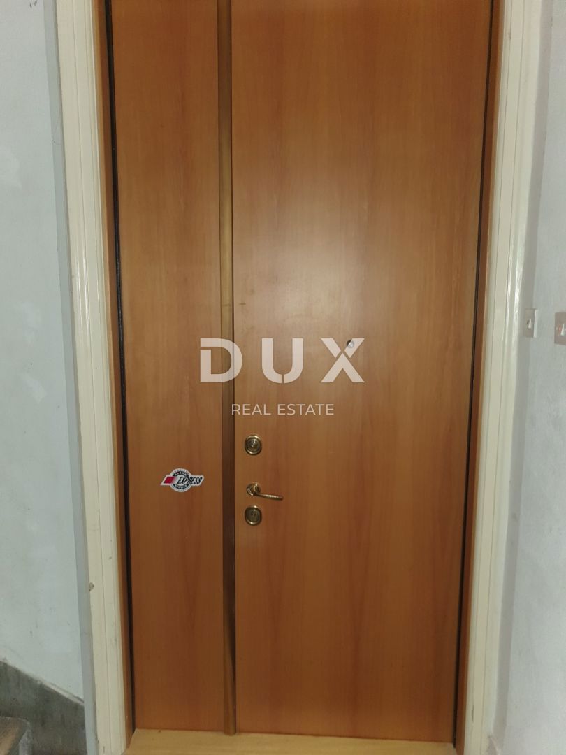 RIJEKA, CENTRO - 125 m2, vicino al Korzo, 1° piano!