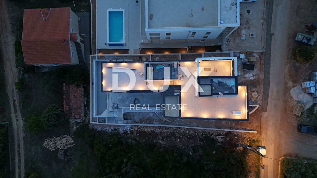 ZARA, KOŽINO - Attico unico a 100 metri dalla spiaggia con spettacolare vista sul mare e piscina riscaldata sulla terrazza panoramica! S4