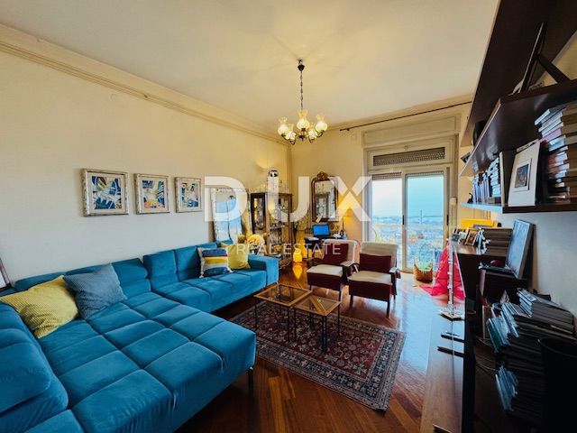RIJEKA, BELVEDER - appartamento padronale, ottima posizione, vista mare