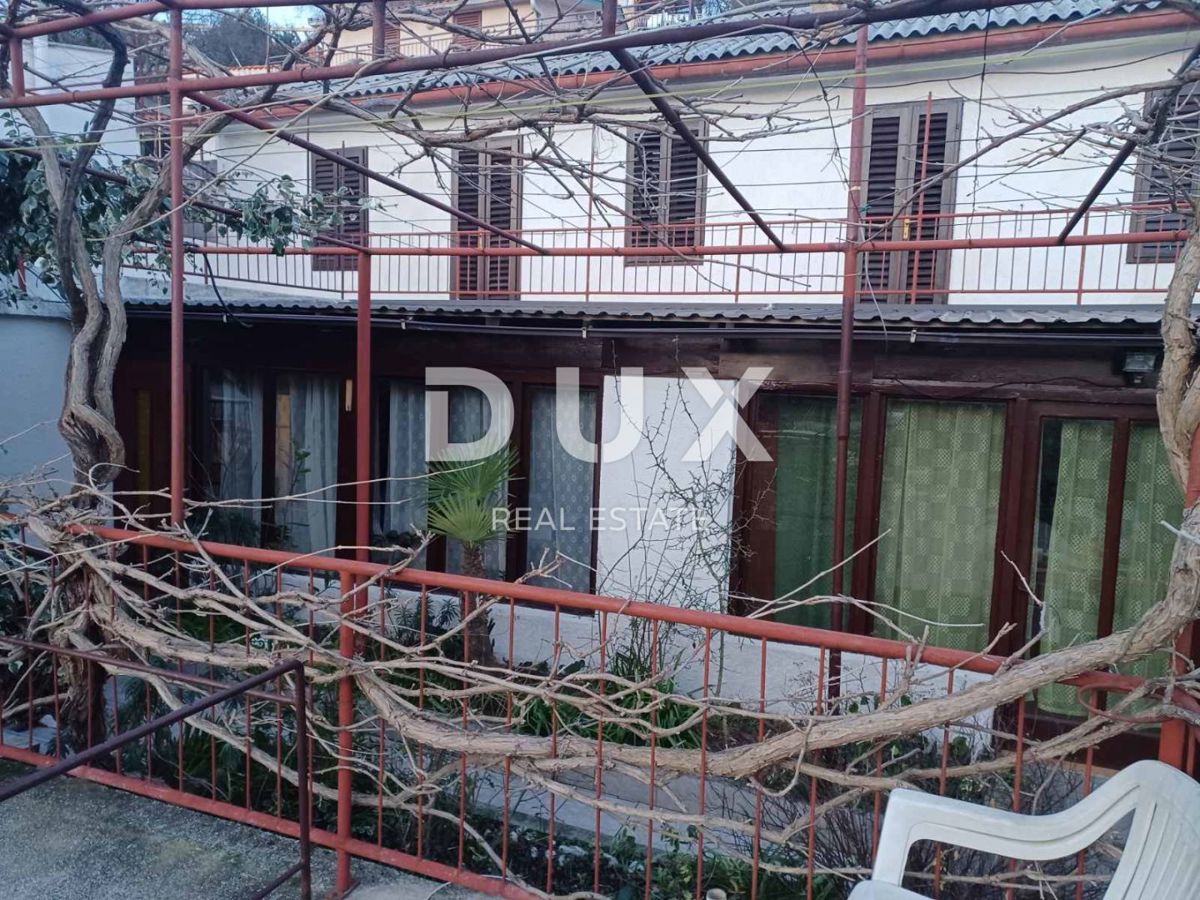 NOVI VINODOLSKI - Casa indipendente a soli 200 m dal mare