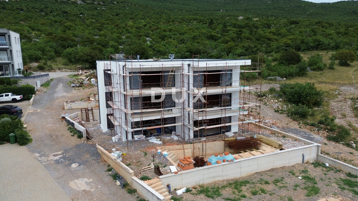 SMOKVICA - 3 camere da letto + soggiorno con piscina in comune a 60 metri dal mare in un nuovo edificio