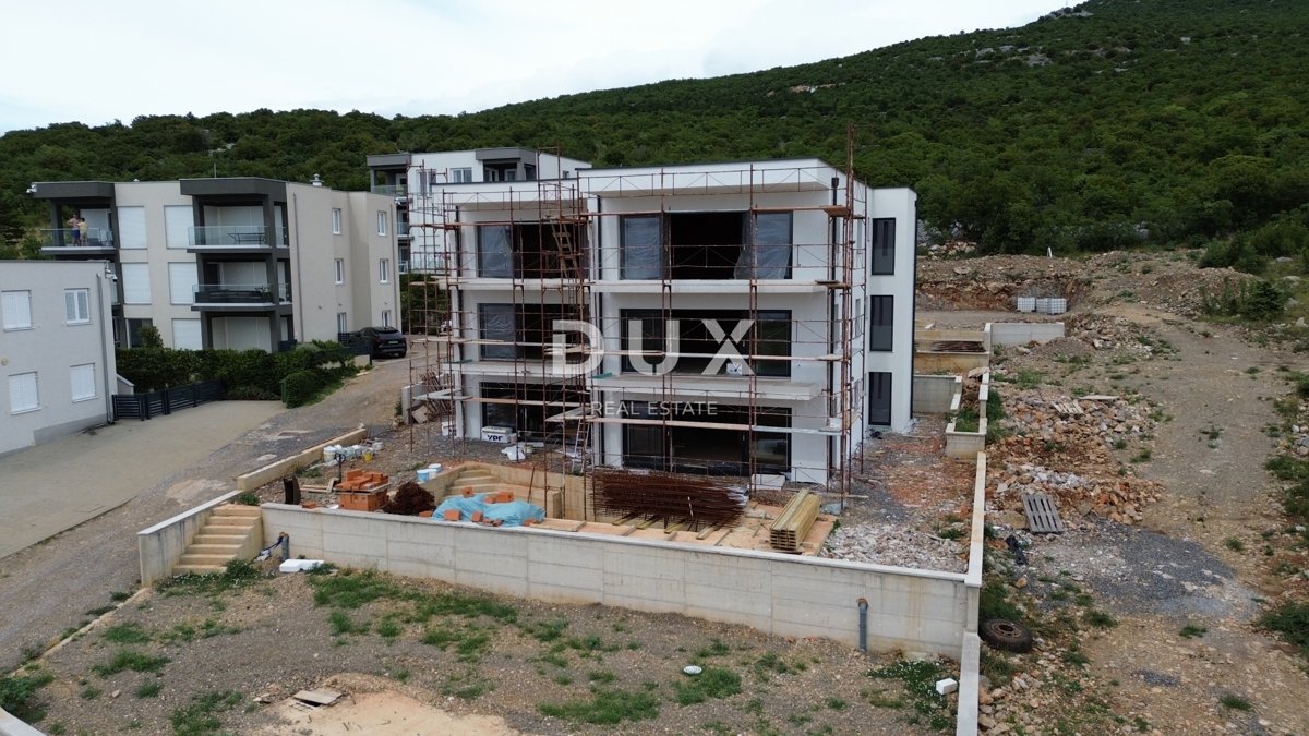 SMOKVICA - 3 camere da letto + soggiorno con piscina in comune a 60 metri dal mare in un nuovo edificio