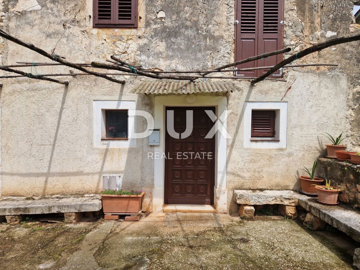 ISTRIA, NOVIGRAD - Una bellezza in pietra in un insediamento tranquillo