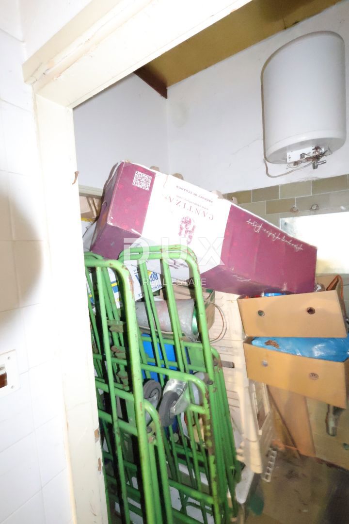 Locale commerciale Centar, Rijeka, 132,58m2
