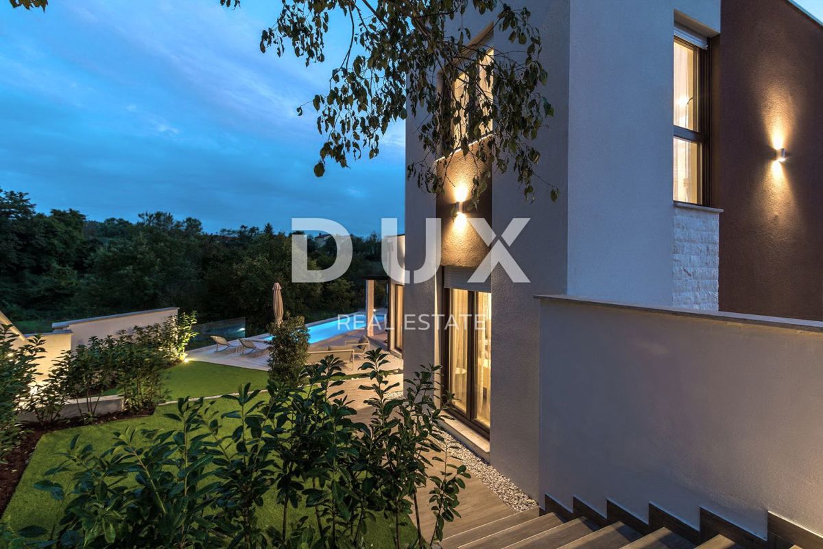 ISTRIA, SVETVINČENAT - Casa moderna con piscina