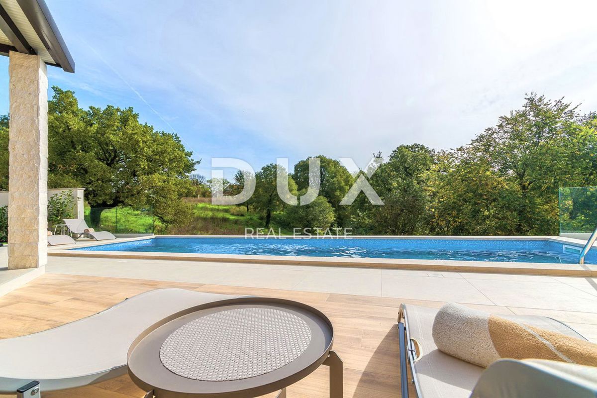 ISTRIA, SVETVINČENAT - Casa moderna con piscina