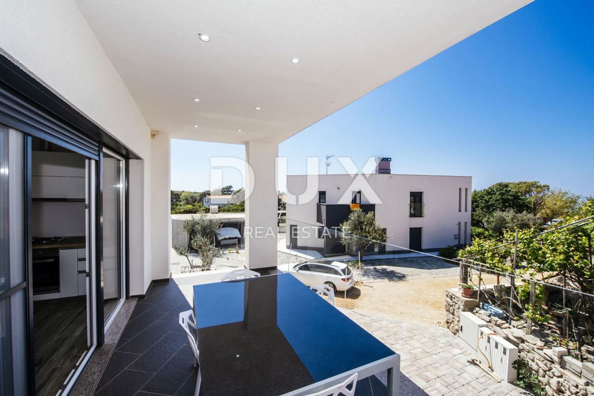 ISOLA DI PAG, KOŠLJUN - Appartamento + monolocale a 70 m dal mare