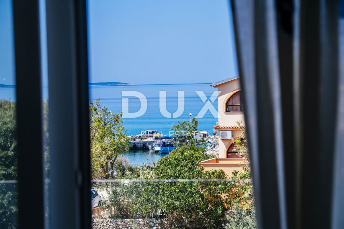 ISOLA DI PAG, KOŠLJUN - Appartamento + monolocale a 70 m dal mare