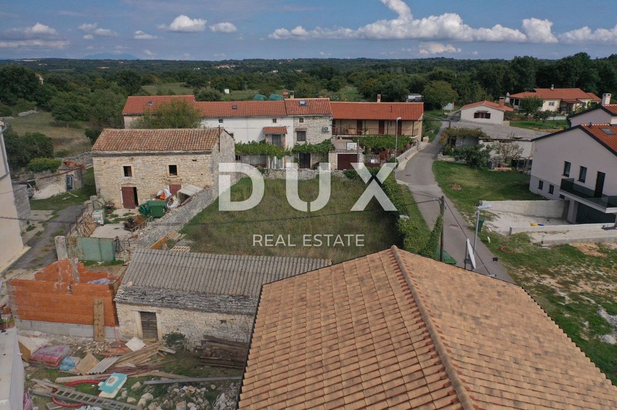 ISTRIA, KANFANAR - Terreno edificabile con edificio in pietra