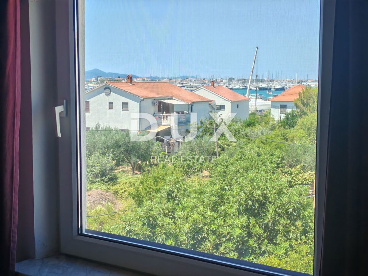 ZADAR, SUKOŠAN - Spazioso appartamento arredato con vista mare vicino al centro!