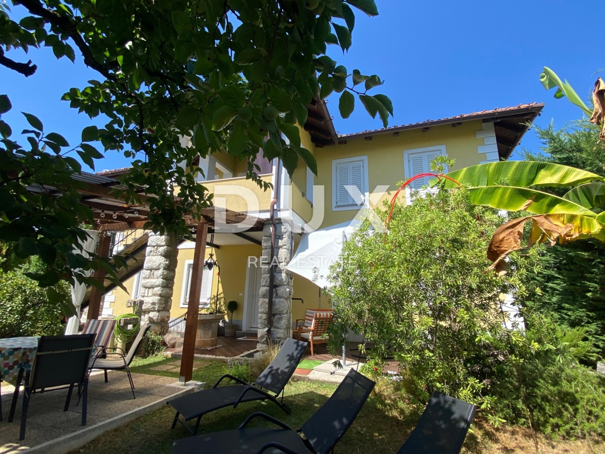 OPATIJA, IČIĆI – una bellissima villa con un ricco giardino e vista mare, garage e vicinanza al mare