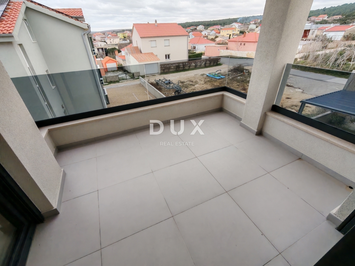 ZADAR, RAŽANAC - Nuovo edificio! Riscaldamento a pavimento, ascensore, vista mare, ripostiglio...! S5